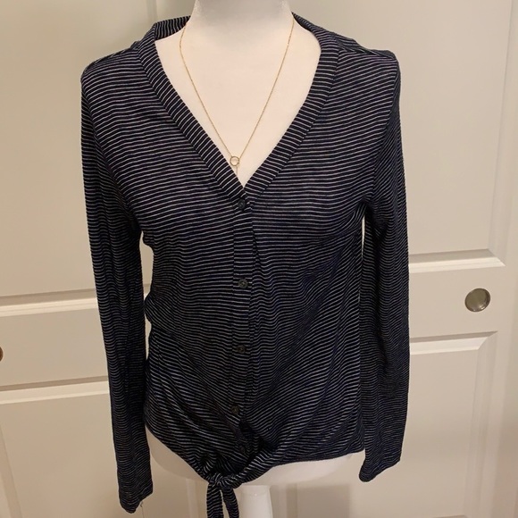 LOFT KNIT BUTTON UP TOP - Picture 3 of 15